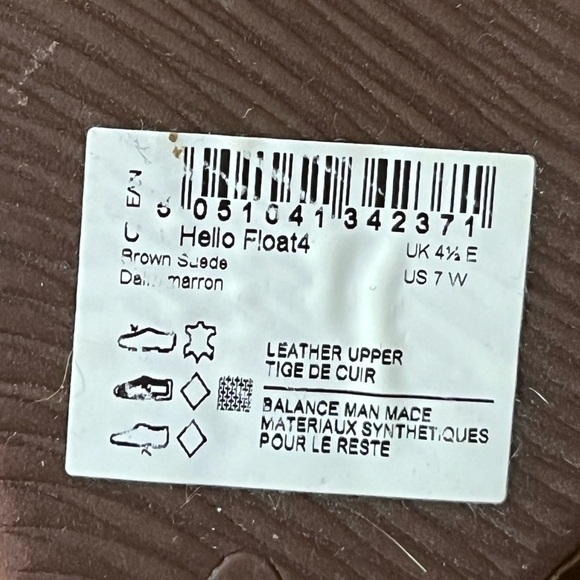 New Clarks Brown Suede Sandals Size 7 Wide - Picture 7 of 7